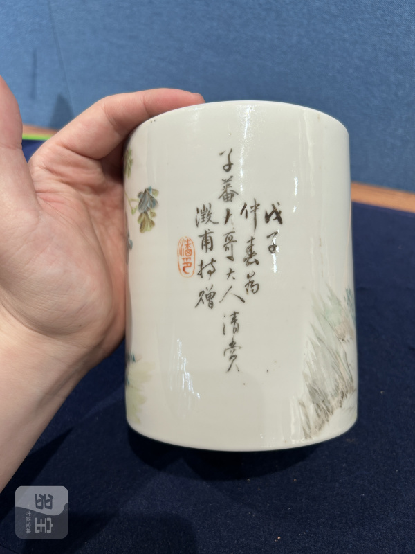 1888年作 任焕章风格浅绛太白邀月图笔筒 - 图5